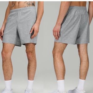 Lululemon Men’s Pace Breaker Gray Athletic Shorts with Liner M